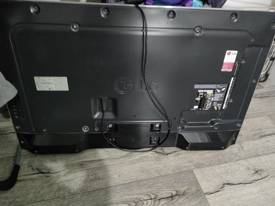 Телевизор LG цветной интернет Ютуб