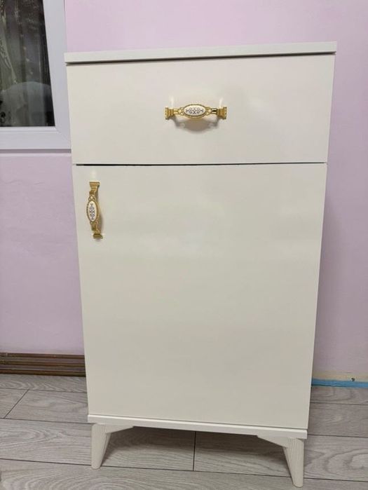 Mobilă de lux DIVA safir white/gold