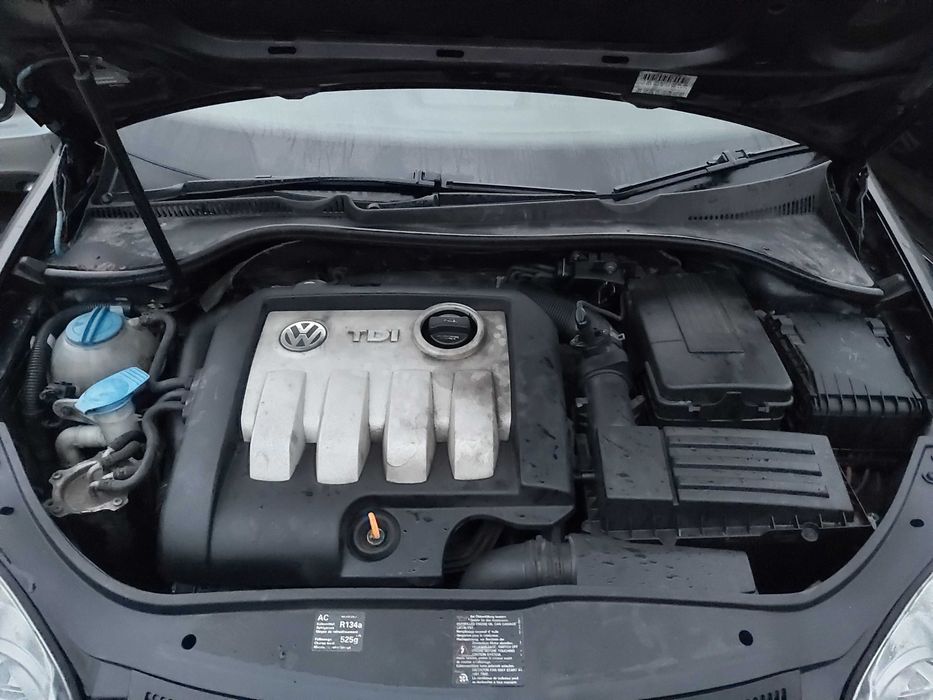 Mecanism deschidere haion cu lampi numar volkswagen jetta 2005-2010