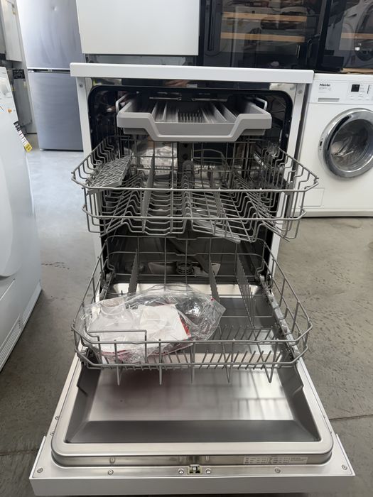 Нова!! Съдомиялна машина Tomado модел TDW6001B/02