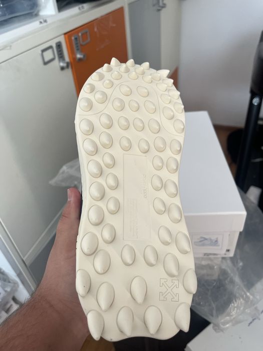 Off white odsy (marimi 40;41)