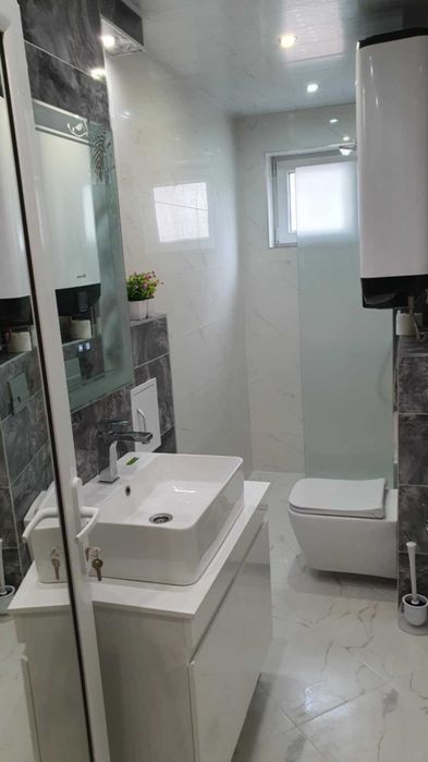 Дава се под наем Двустаен апартамент в Видин, Акджамия - 66 кв.м за 380 € - Снимка #6