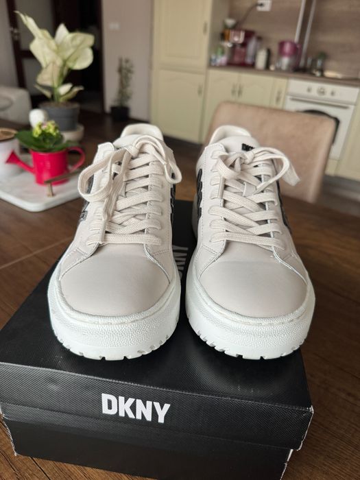 Дамски кецове DKNY