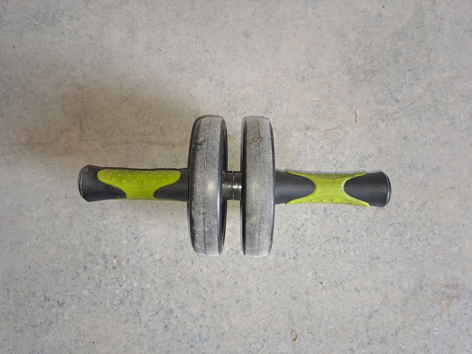 Продам ролик гантели