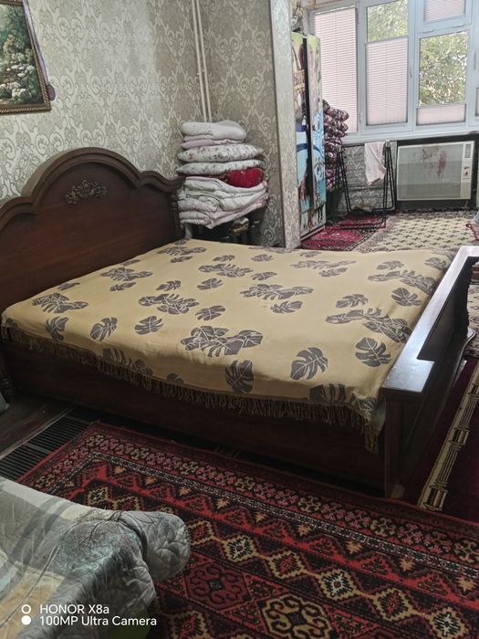 Продам 2х спальную кровать