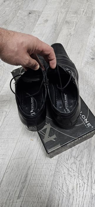 Pantofi Cyclone piele cumpărați din Franța(185€) acum 2 ani in stare b