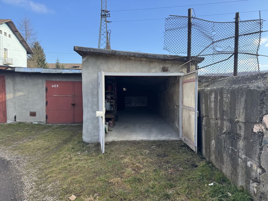 Vand garaj  /inchiriez