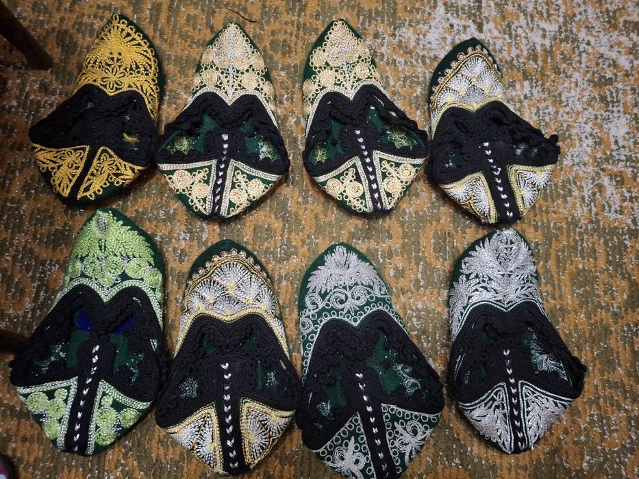 Родопски мъжки и дамски терлици, плетени чорапи