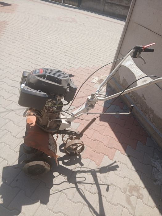 Vând sau schimb cu mașină