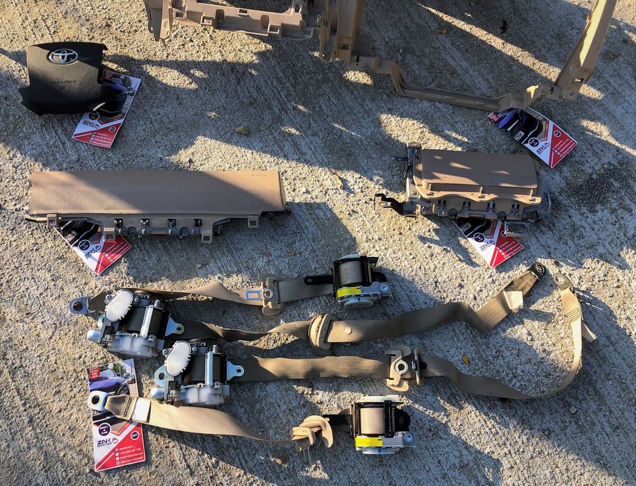 Toyota Corolla e16  Verso kit airbag volan pasager plansa bord centuri