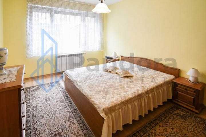 Дава се под наем Двустаен апартамент в София, Хиподрума - 80 кв.м за 399 € - Снимка #2