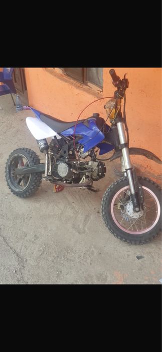 vitd cros 125 4+1 merce bine nu are nic o broblema este in stare buna