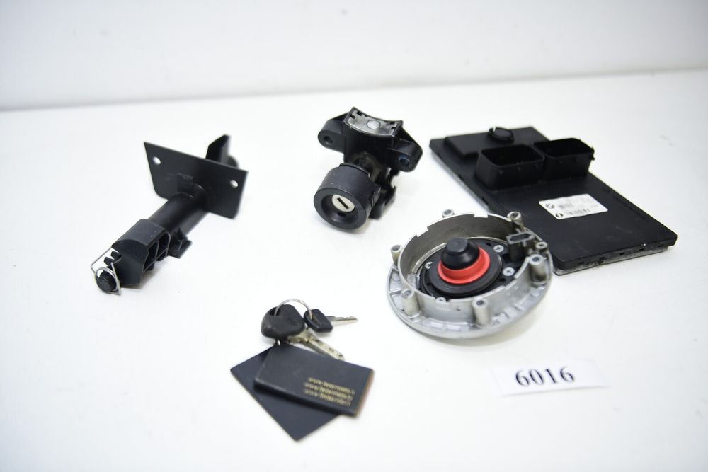 BMW K1300S K40 Set de chei , ECU , capac rezervor  61357720223