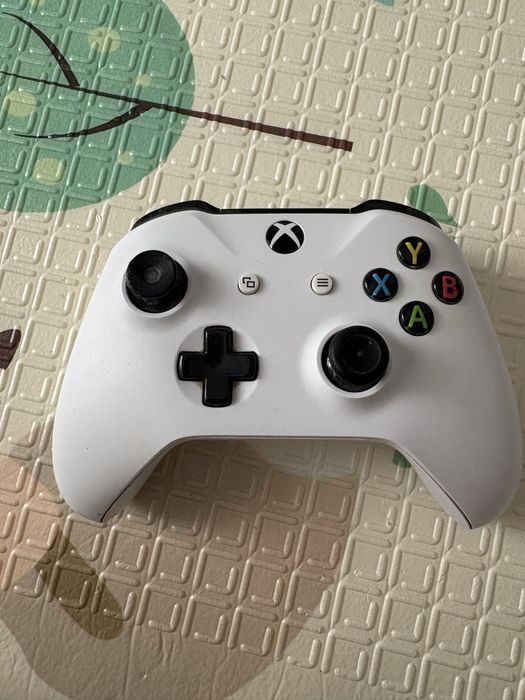 Vând Controller Xbox one S