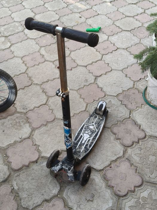 Продам детский самокат