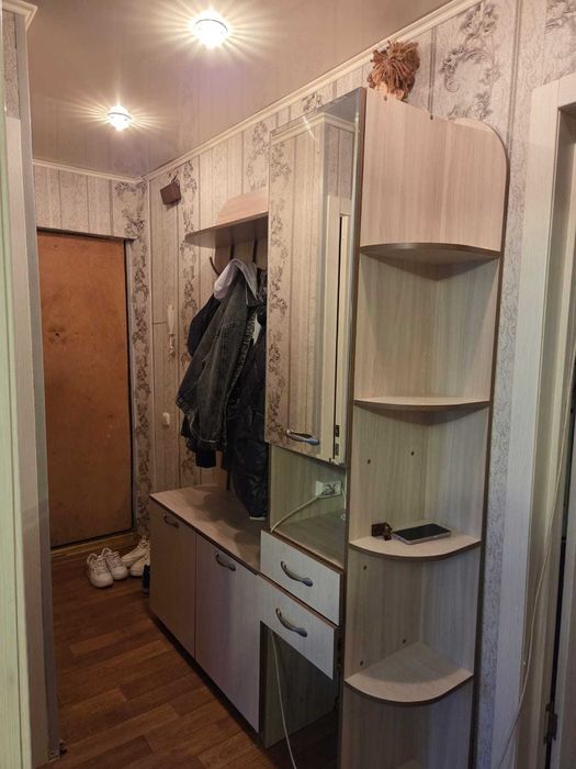 продам 2 ком квартиру в районе 2 гор больницы