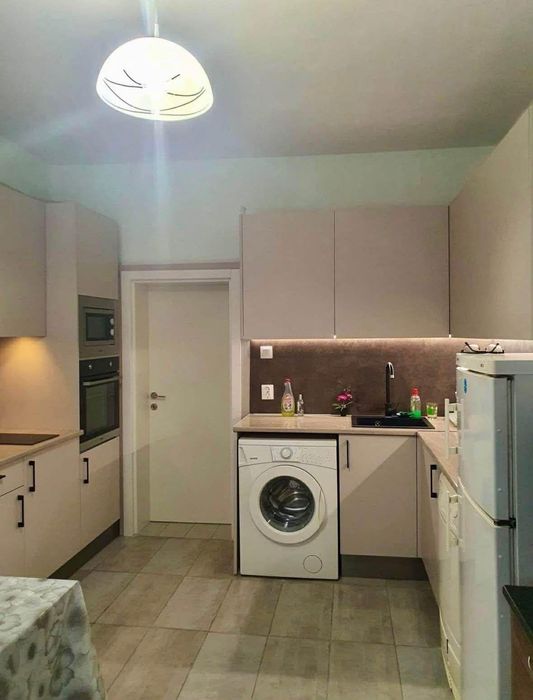 Дава се под наем Етаж от къща в София, Стрелбище - 100 кв.м за 498.27 € - Снимка #2