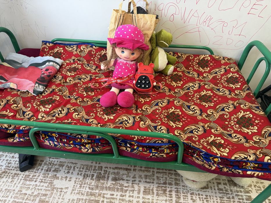 кровать детская железная