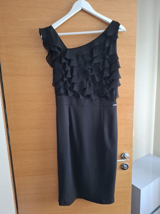 Коктейлна рокля, Guy Laroche размер 38