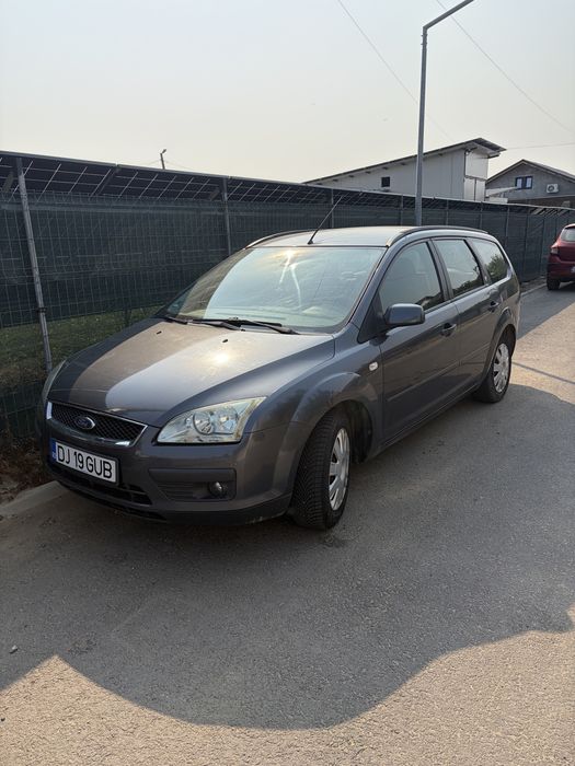 Vand ford focus 1.6 benzina
