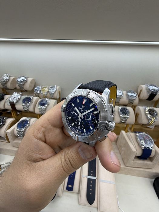 Breitling Avenger Chronograph