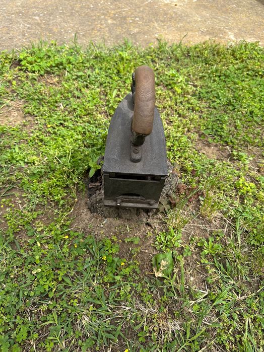 Стара ретро ютия