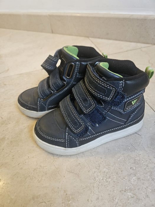 Ghete / pantofi / adidas baiat marimea 26