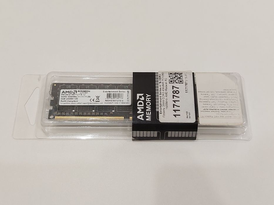 Оперативная память AMD Radeon R5 Entertainment Series 4 ГБ