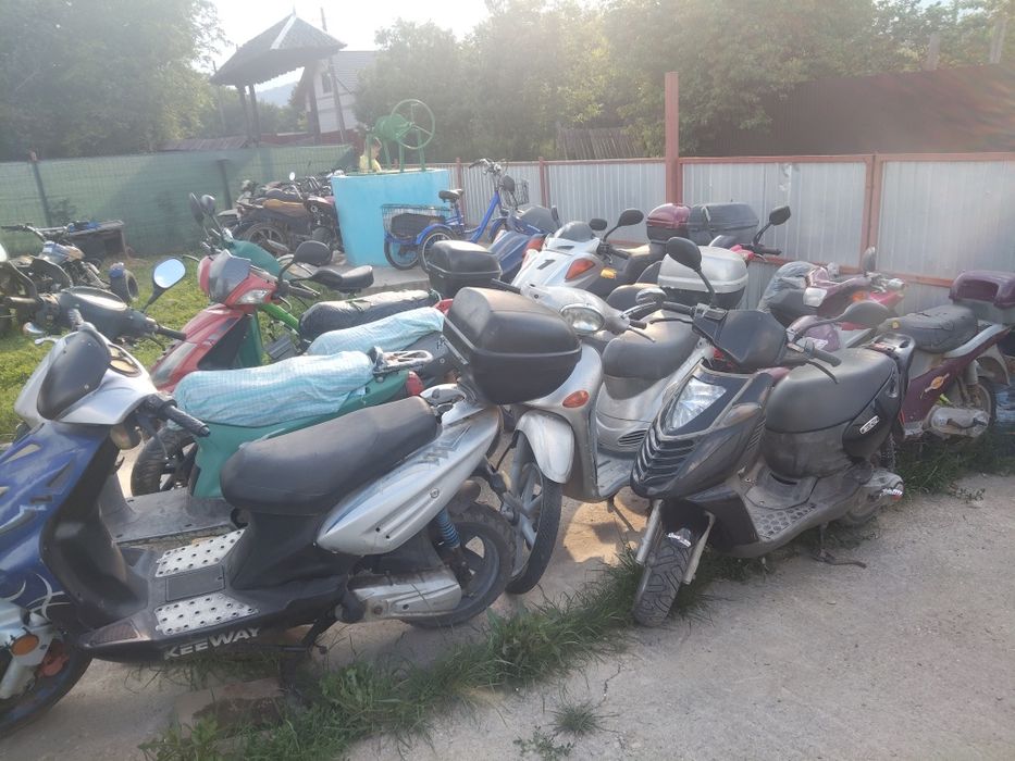 Vând scutere biciclete și drujbe