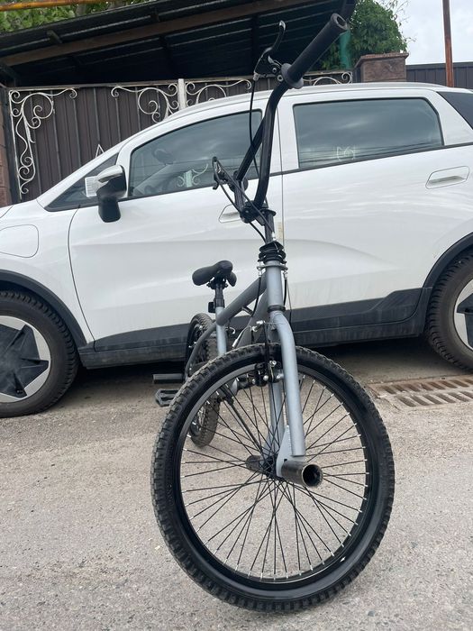 BMX в отличном состоянии + Пеги