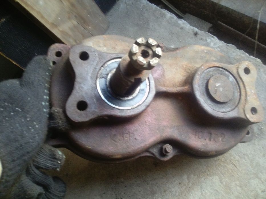 Продам разное,редуктора,емкости