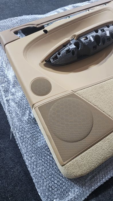 fata usa porsche cayenne 955 (dreapta spate)

cod oe: 9