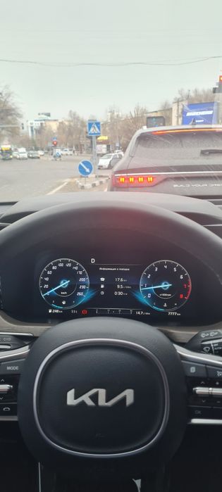 Kia Sorento sotiladi