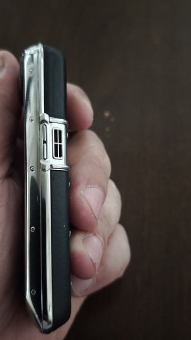 Vertu original состояние около идеал не пожалеете есть коробки телефон