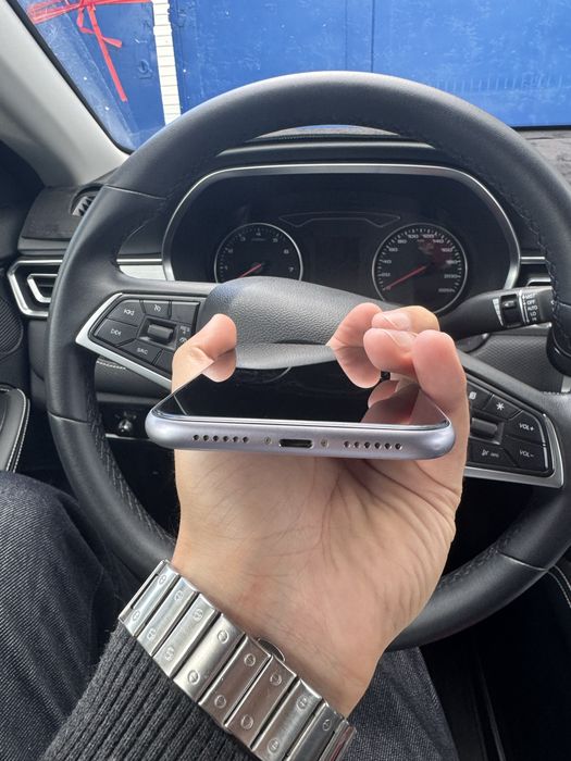 iPhone 11 128 гб идеал