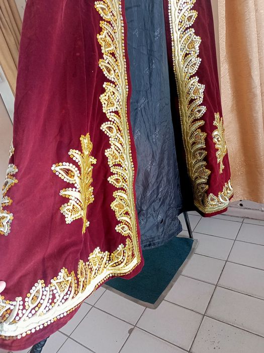 Продам чапан пешмат