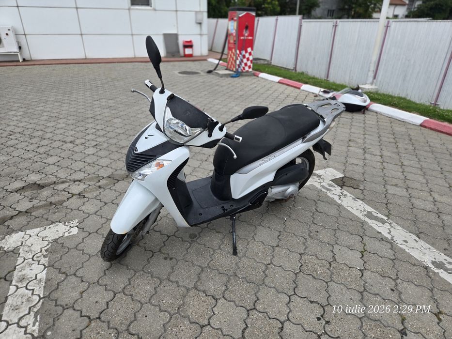 Vand Honda SH125 unic proprietar