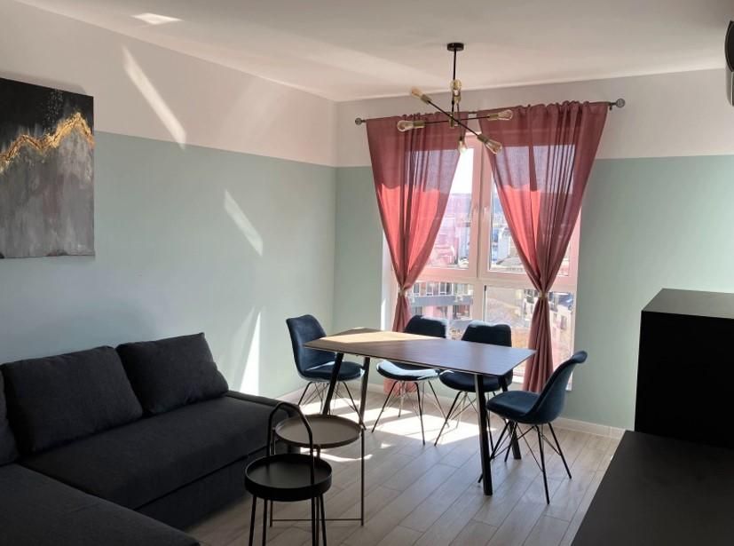 Дава се под наем Двустаен апартамент в Варна, Център - 66 кв.м за 687.99 € - Снимка #1