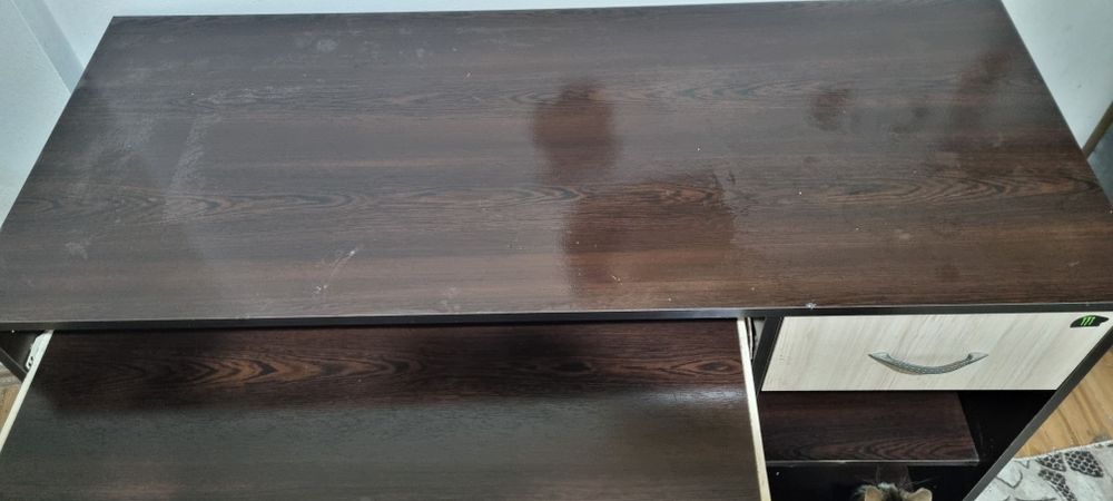 Бюро за компютър-100лв