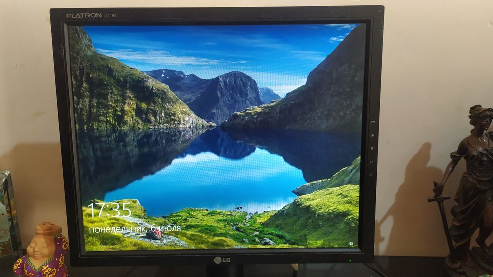 Продам мониторы 19 и 17 дюйм LG HP Acer
