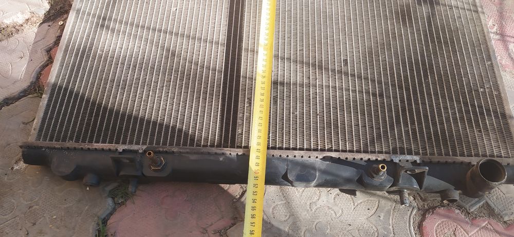 Радиатор немного капает.