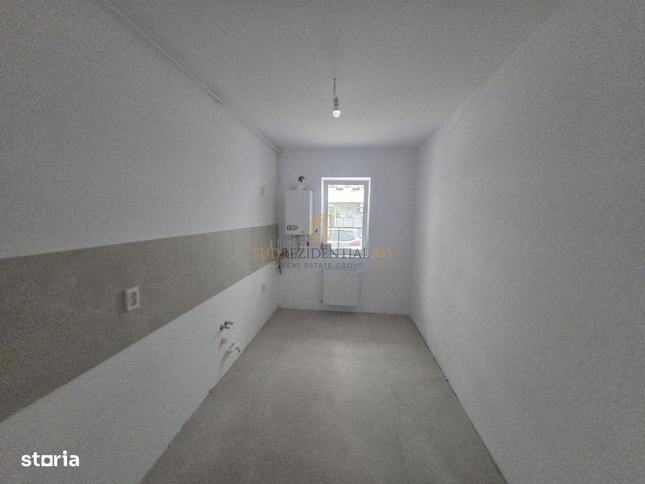 Apartament 3 camere cu curte proprie, aproape de metrou Berceni