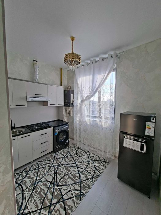 1 хоналик квартира 3 кават ижарага берилади, крытый рынок