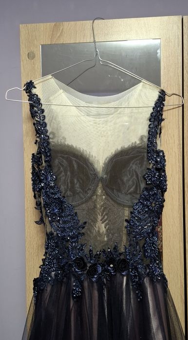 Бутикова бална рокля