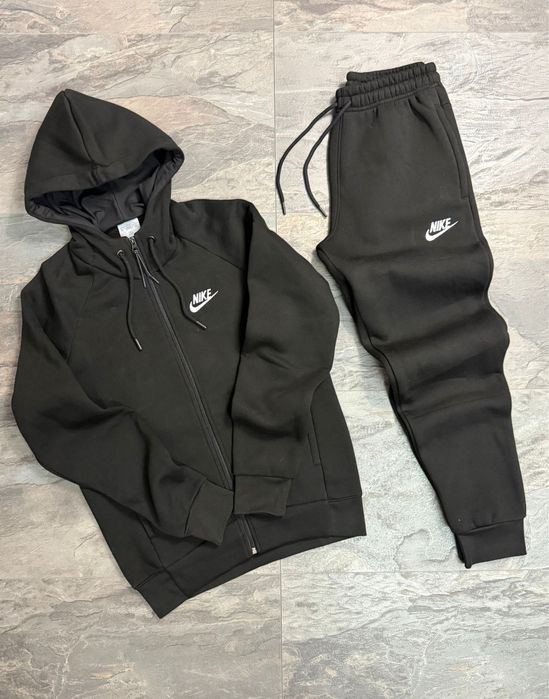 Мъжки екипи Nike