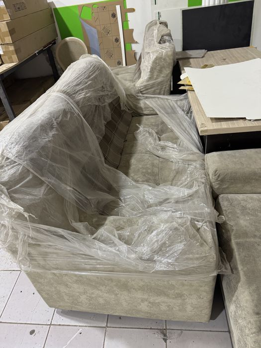 B/y  mebel ugalok sotladi