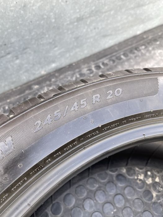 245/45R20 MICHELIN