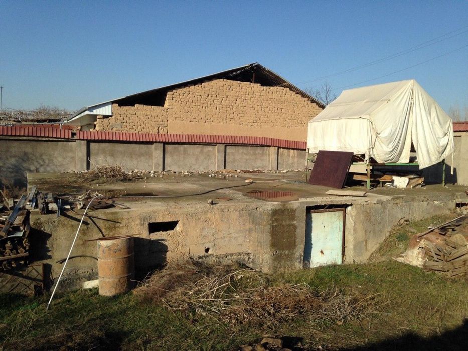 Продаю участок земли. Цена за сотку.