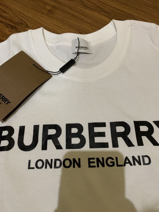 Burberry futbolka