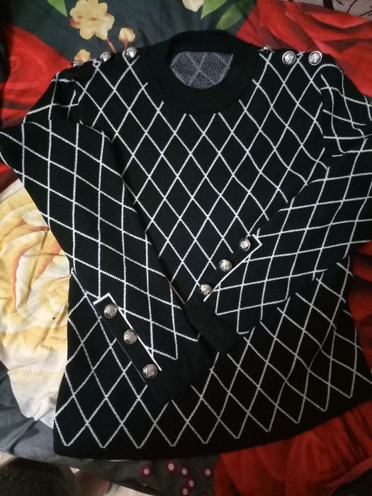 Продам костюм 42 размер